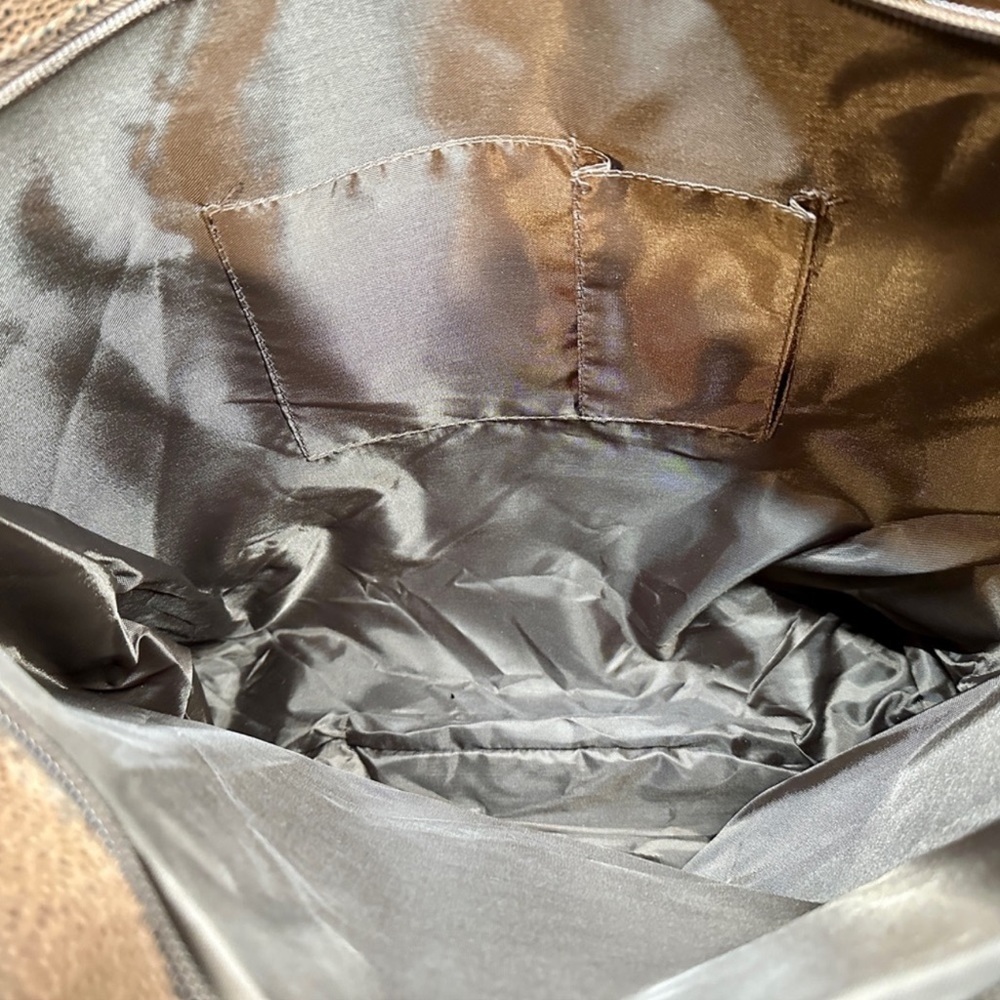 MATCHING 4 PIECE SET OF TRAVEL BAGS, NWOT. FAUX BROWN LEATHER. - Picture 7 of 15